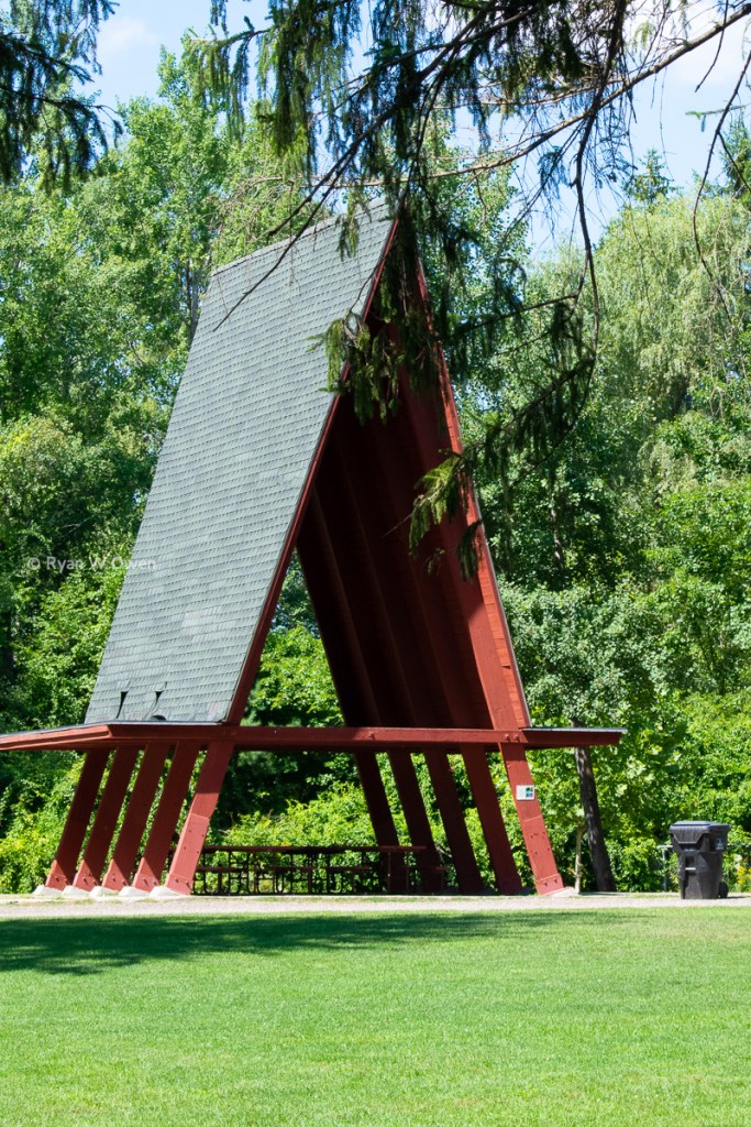 The Benson Park A Frame - Once a pizza place and a gift shop